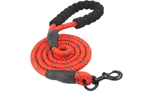 Correa reflectante roja para perros, 1.5cm grosor, 1.5m largo, cuerda resistente y asa acolchada para comodidad y seguridad.