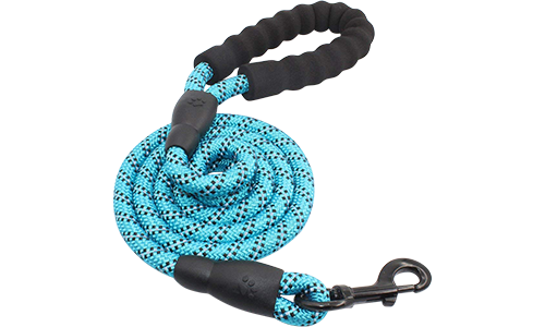 Correa reflectante azul para perros, 1.5cm grosor, 1.5m largo, cuerda resistente y asa acolchada para comodidad y seguridad.