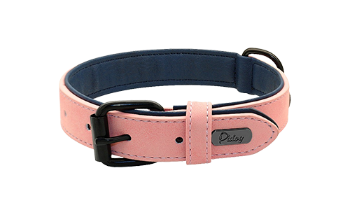 Collar rosa claro de terciopelo de lujo, 35-37cm de largo y 1.7cm de ancho, con hebilla negra y anilla en D para sujeción.