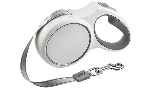 Correa retráctil blanca para perros con mango gris ergonómico, extensible hasta 5 metros, con clip resistente.