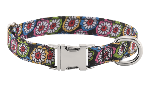 Collar colorido para perros con patrón floral, hebilla metálica ajustable, 27 - 40 cm de largo, con D-ring para sujeción.